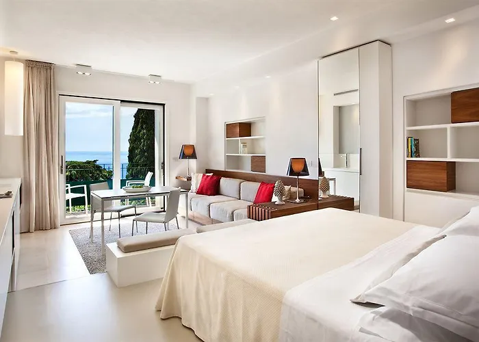 Separate Building Studio Apartment